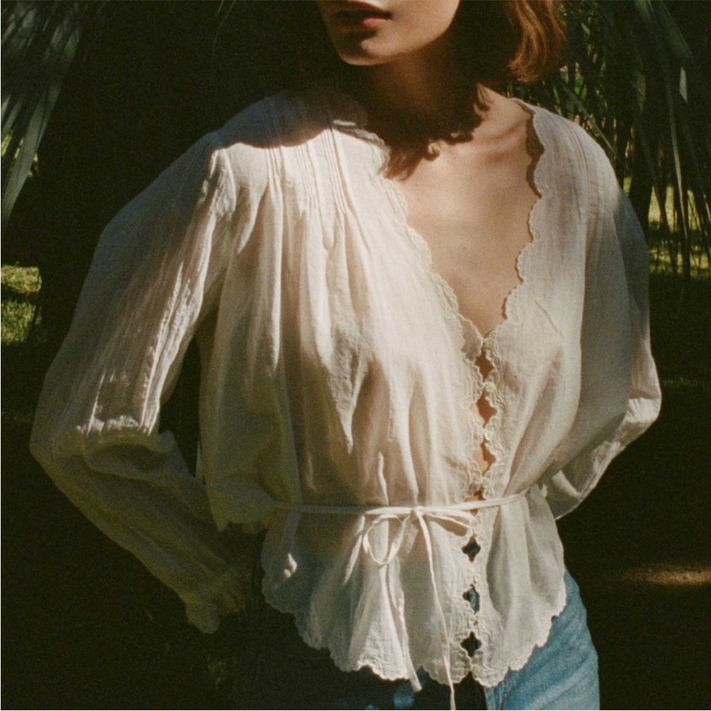 Doen Ivory Scalloped Blouse